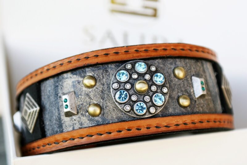 Leather dog collar with zircons hand crafted by Sauri