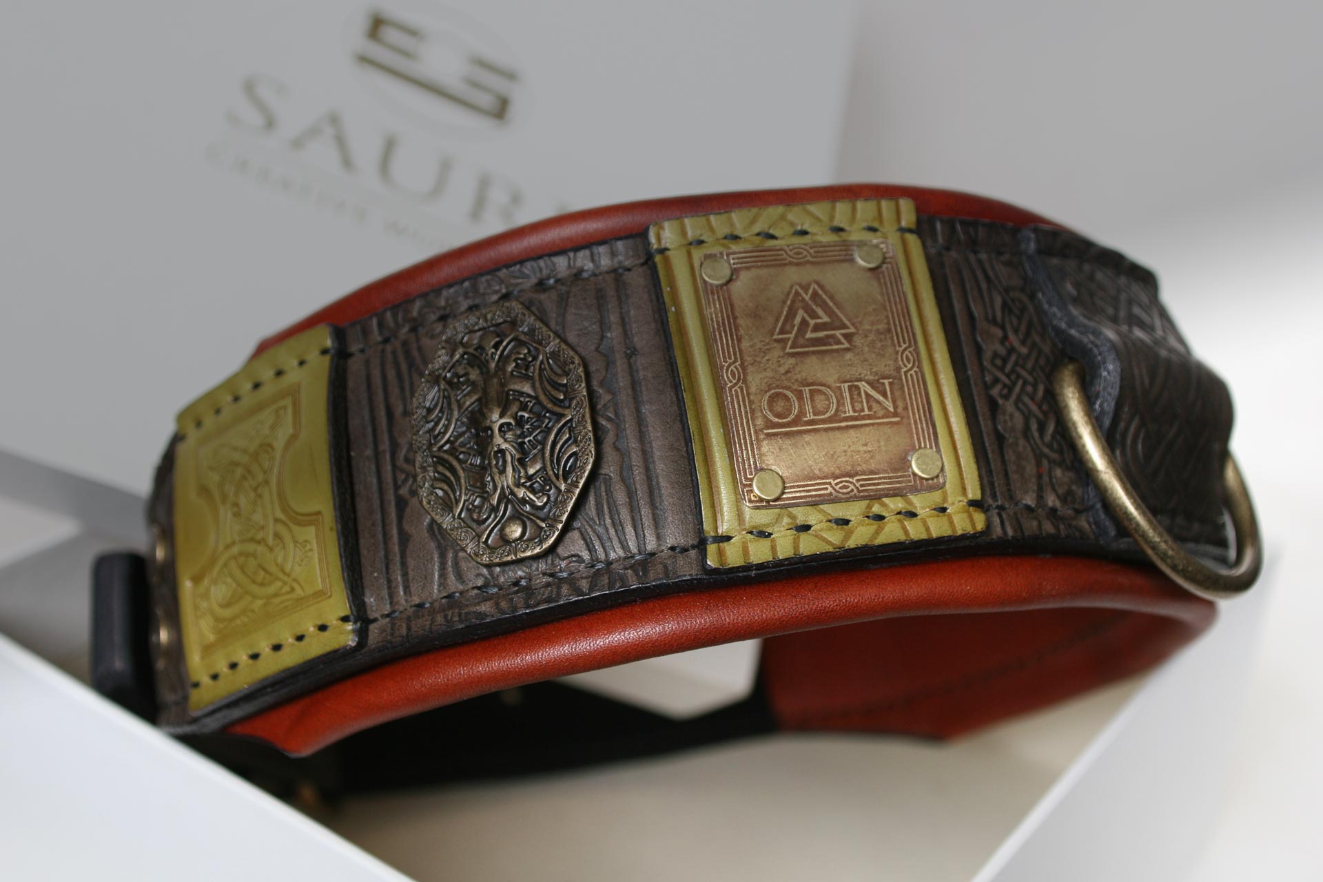 Harakhan Kennel & Personalized Leather Dog Collars by Sauri