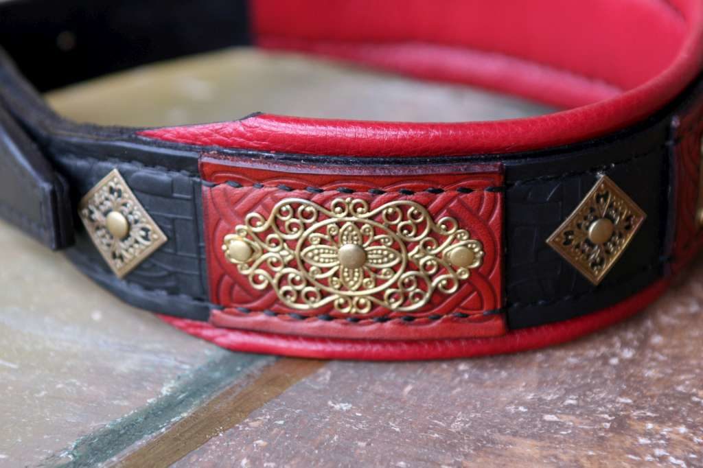 KATANGA Luxury leather dog collar with nameplate Harakhan Kennel