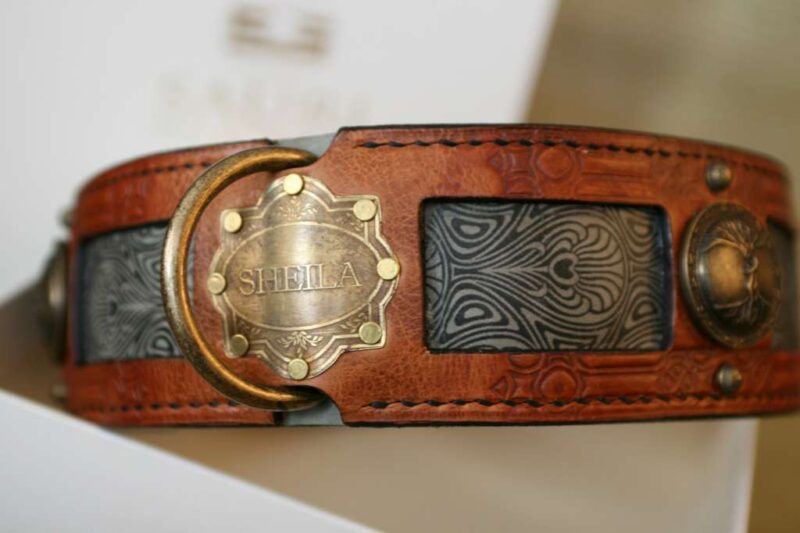 Big dog collar with vintage nameplate handprint by Workshop Sauri