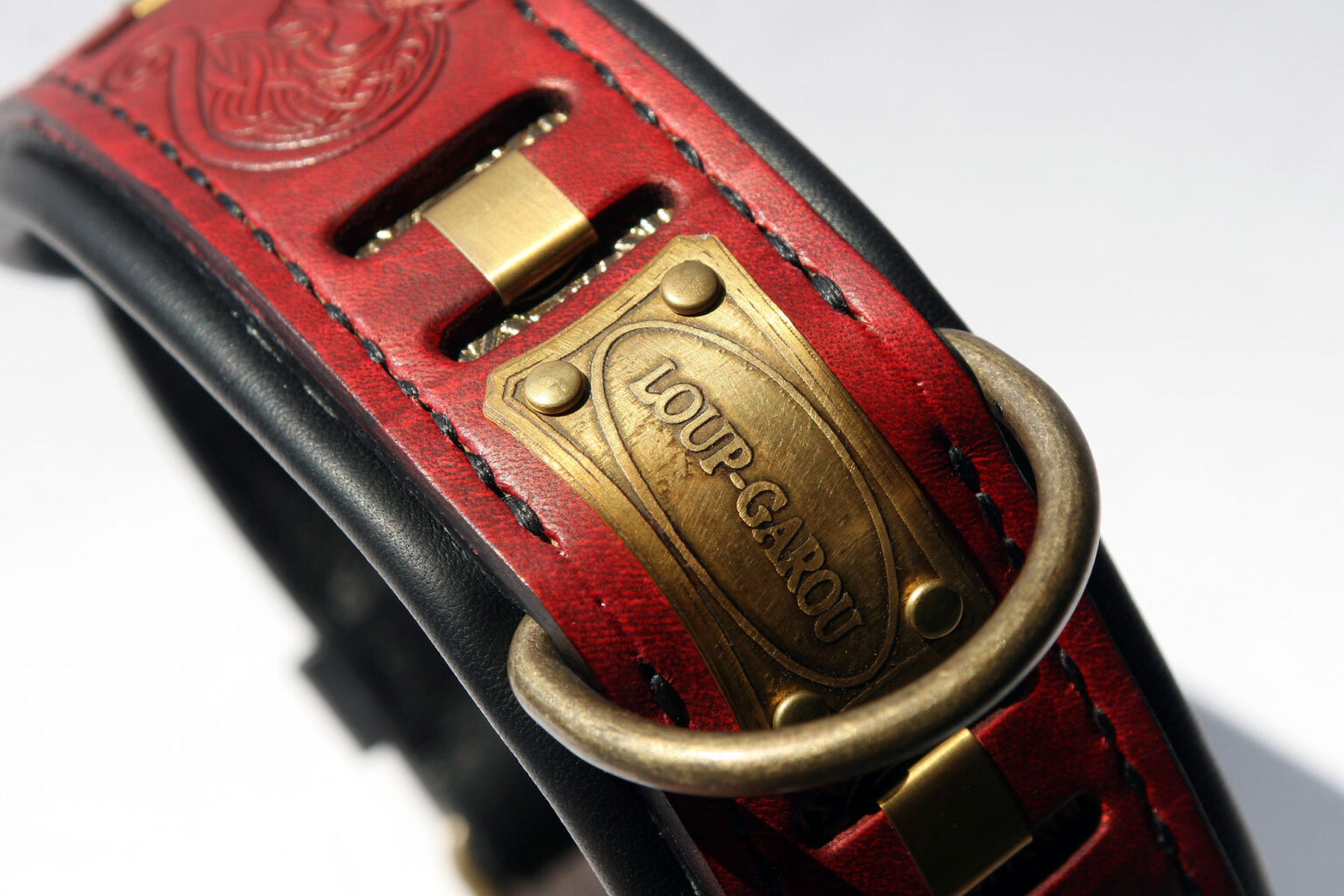 Harakhan Kennel & Personalized Leather Dog Collars by Sauri